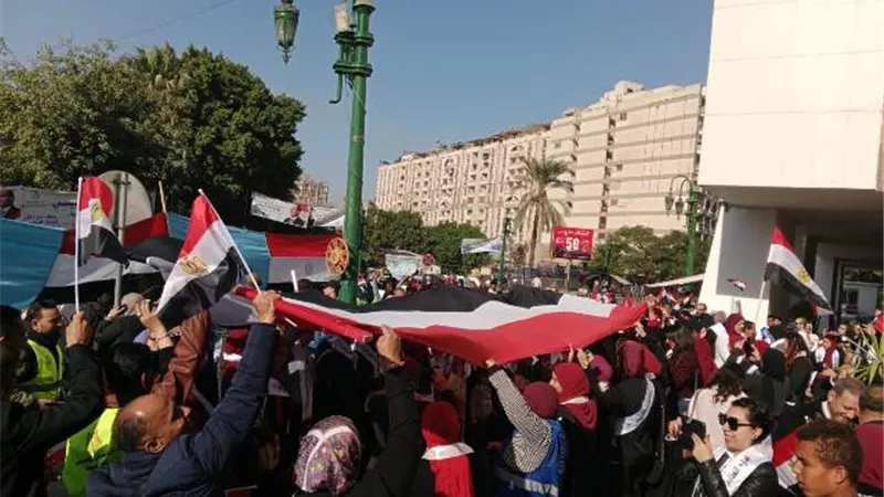 توافد المواطنون في ثالث أيام عملية الاقتراع على الانتخابات بأسيوط