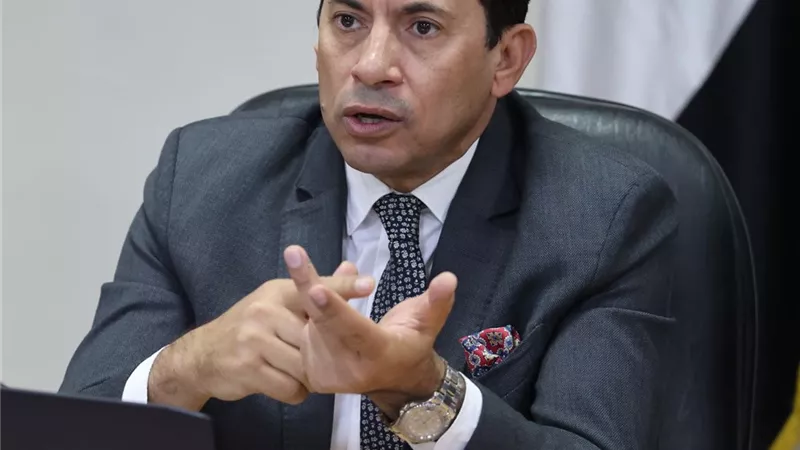 وزير الرياضة يتابع نسب مشاركة الشباب فى الانتخابات الرئاسية