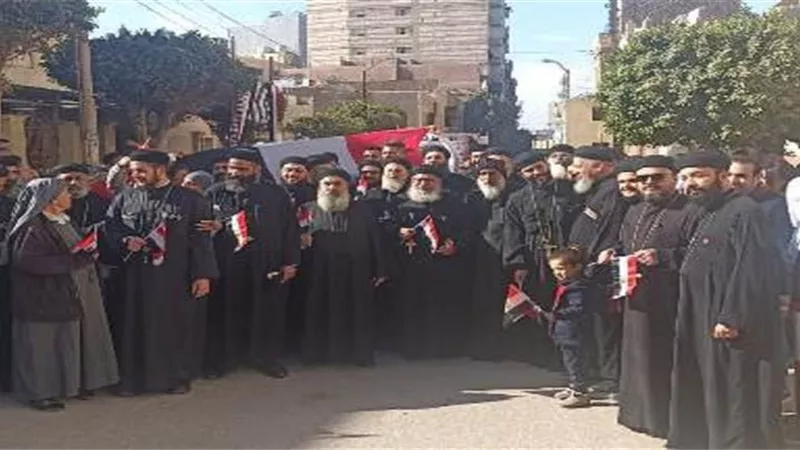 مشاركة القساوسه والرهبان في اليوم الثالث للانتخابات ببنى سويف