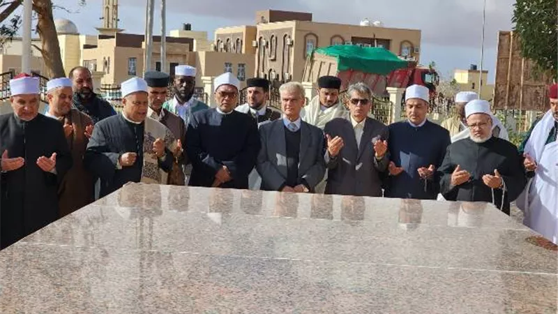 خريجي الأزهر يزور ضريح شيخ المجاهدين عمر المختار
