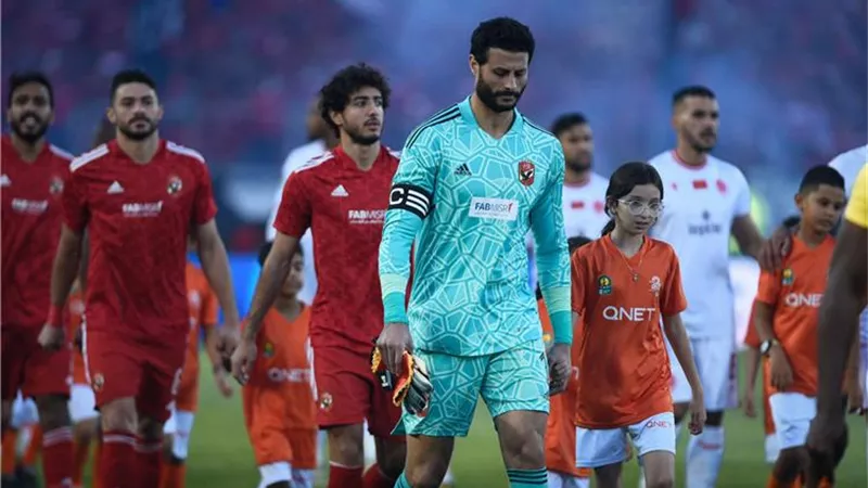 الشناوي ينافس رونالدو وبنزيما على جائزة أفضل لاعب