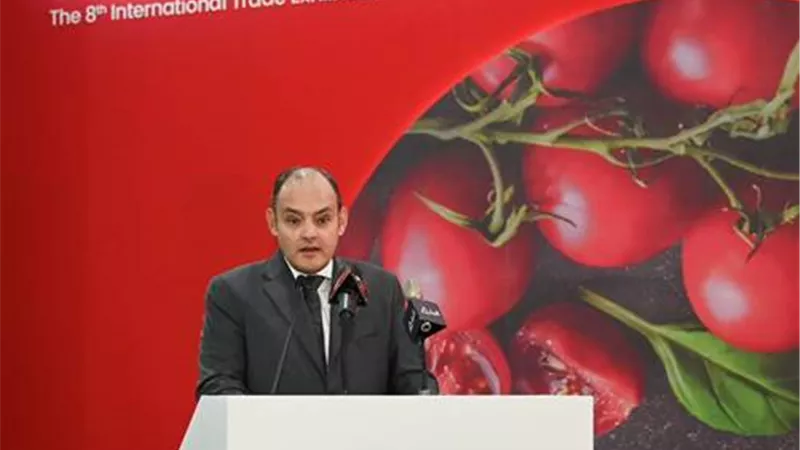 وزير التجارة يستعرض فرص ومقومات قطاع الصناعات الغذائية في مصر