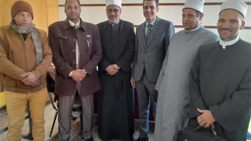 وكيل المنطقة الأزهرية اقبال كثيف على اللجان في اليوم الثاني