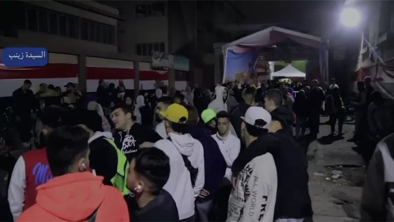 شباب السيدة زينب يتوافدون على اللجان حتى الساعات الاخيرة