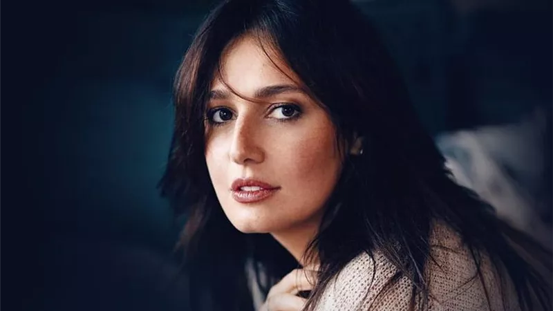 حلا شيحة تلتقي أشرف زكي وتعتذر لجميع فناني مصر